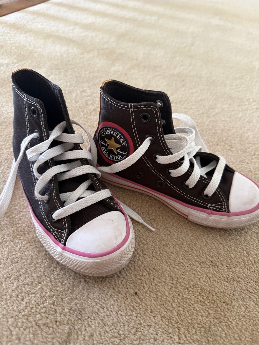 Girls Willy Wonka Converse Brown High Tops - special edition!